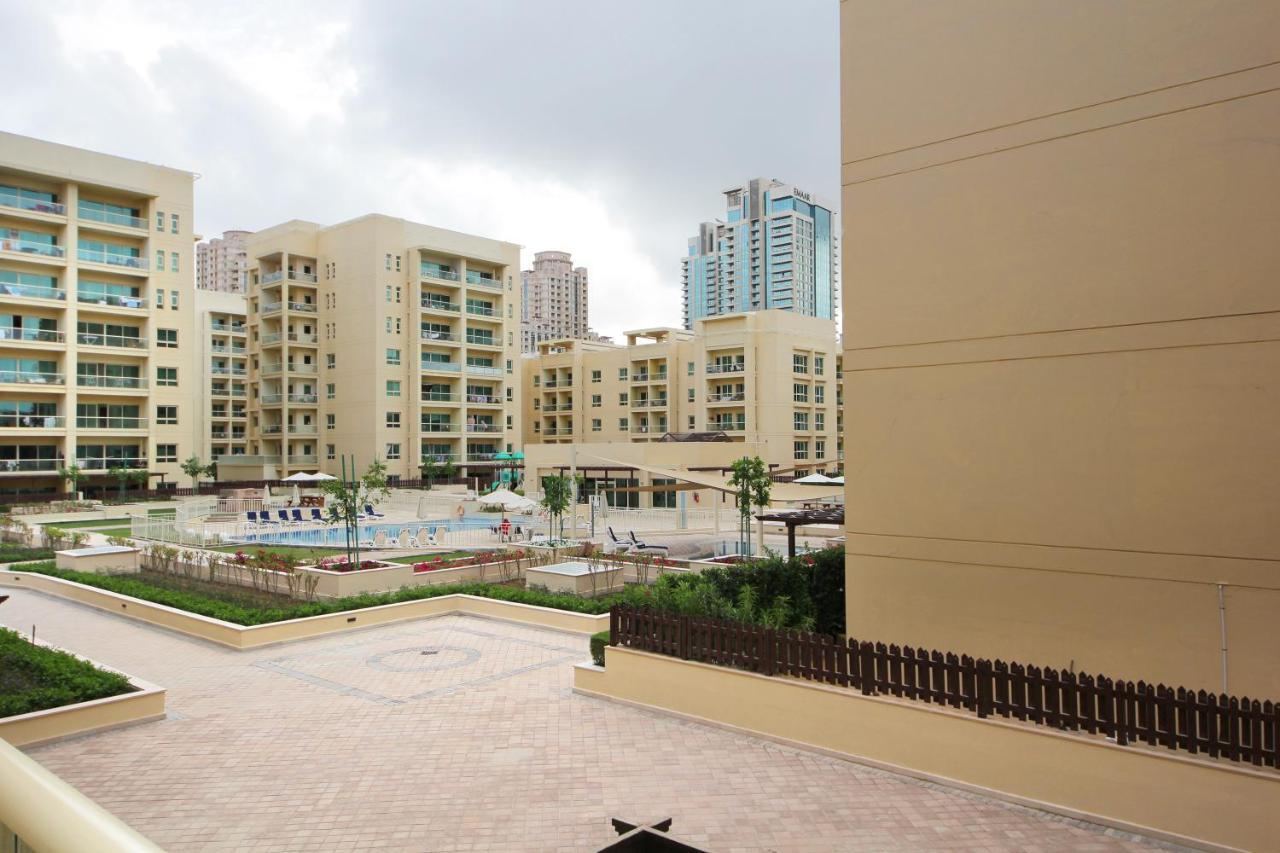 New Arabian Al Dhafra 2 The Greens 1 Br Дубай Екстериор снимка